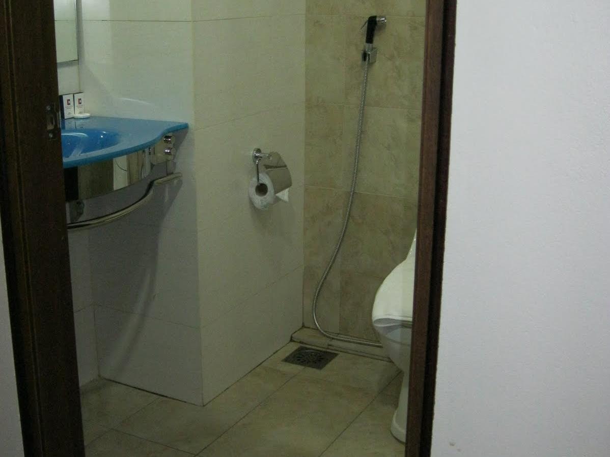 Kemena Hotel Bintulu Esterno foto