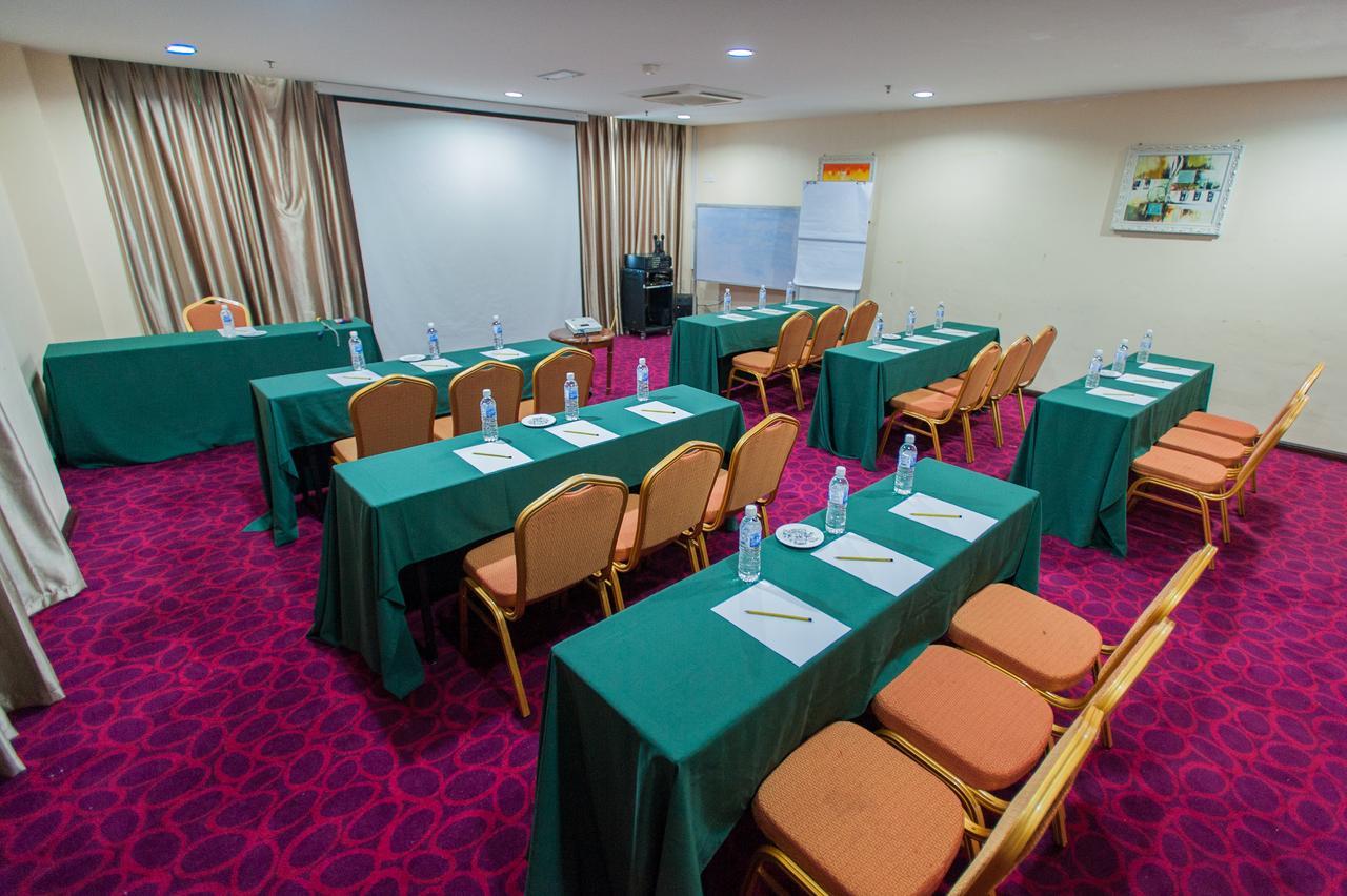 Kemena Hotel Bintulu Esterno foto