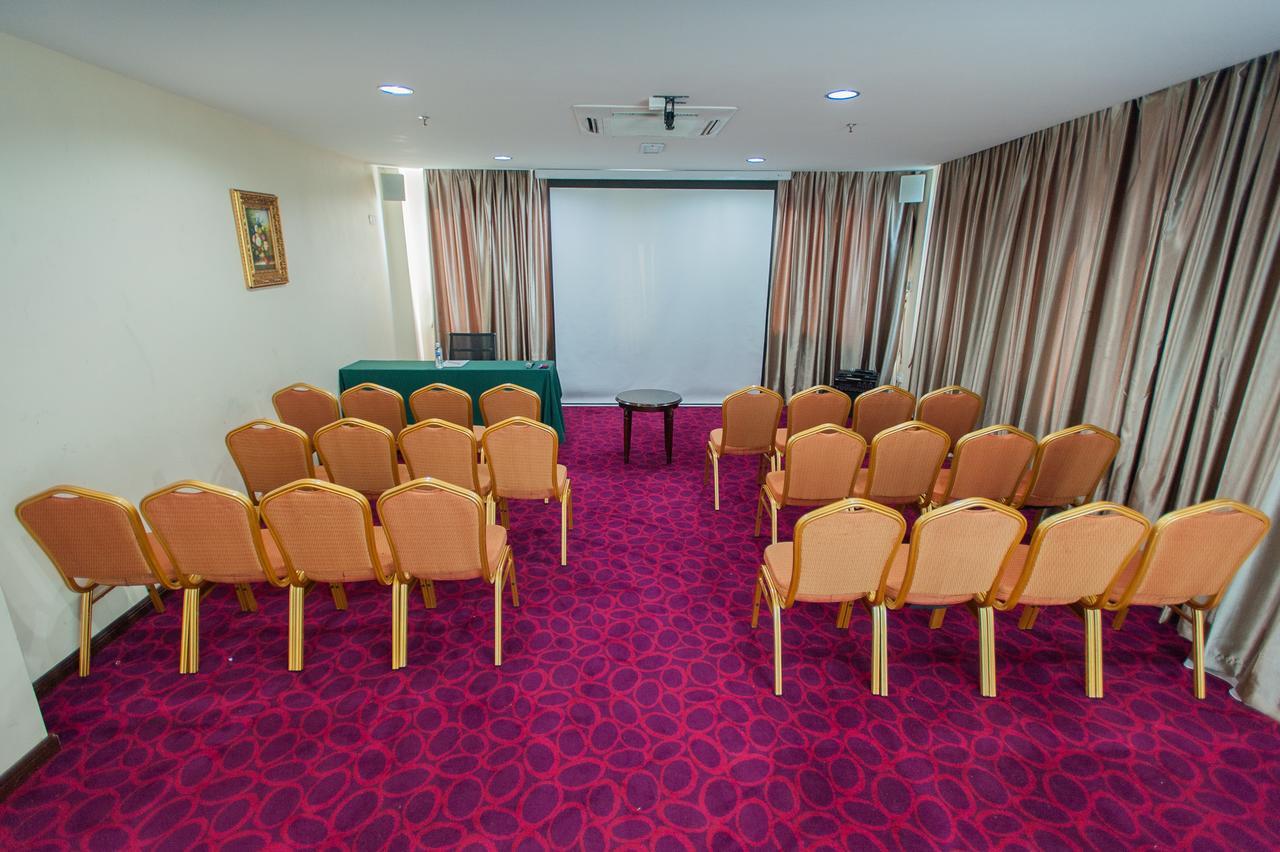 Kemena Hotel Bintulu Esterno foto
