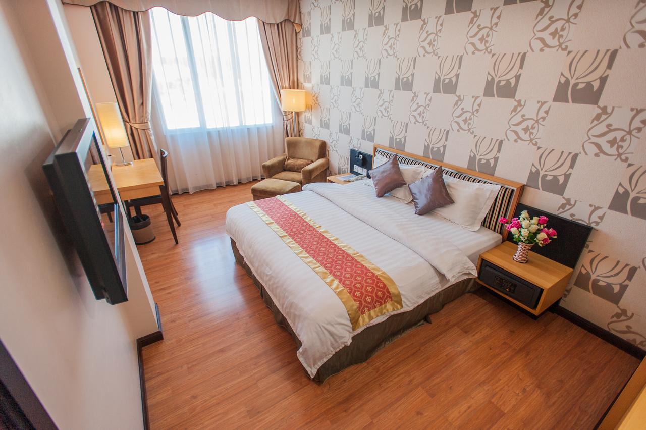 Kemena Hotel Bintulu Esterno foto