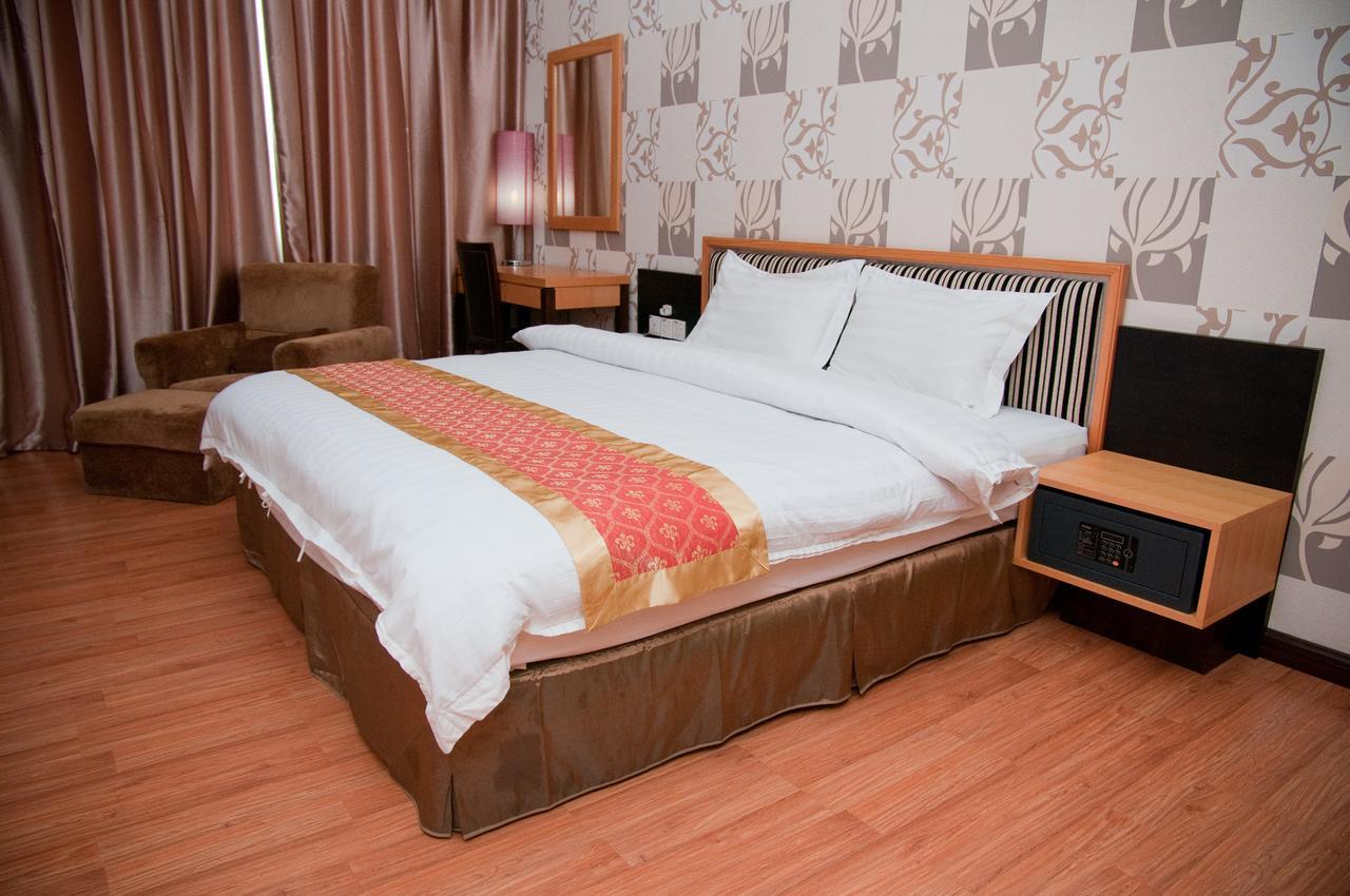 Kemena Hotel Bintulu Esterno foto